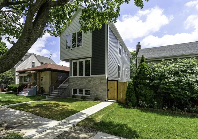 27th image of 3755 N Odell Ave, Chicago, IL 60634 | MLS# 12714933
