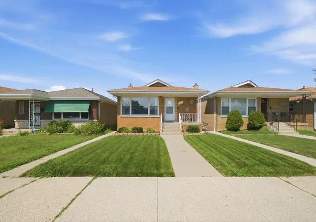 1st image of 12718 S Justine St, Calumet Park, IL 60827 | MLS# 12714987