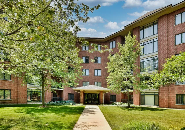 Photo 1 of Condo for sale at 865 E 22nd Street #102, Lombard, IL 60148 | MLS# 12715013 | Listing updated on 2026-09-03