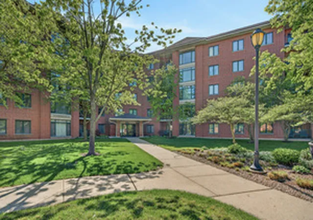 Photo 2 of Condo for sale at 865 E 22nd Street #102, Lombard, IL 60148 | MLS# 12715013 | Listing updated on 2026-09-03