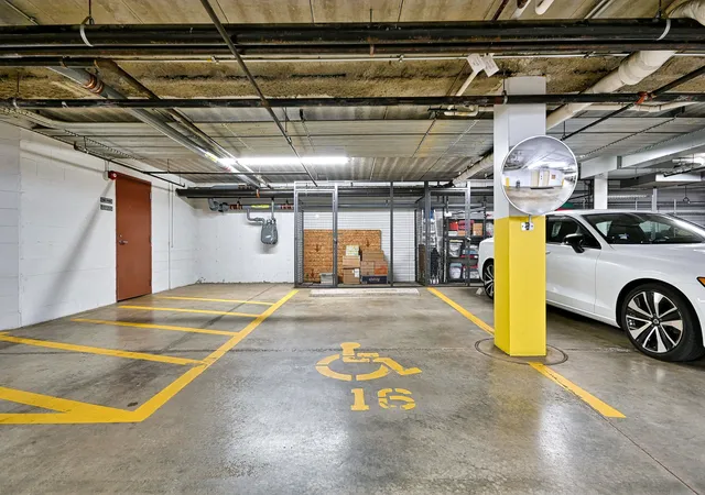Listing Photo 2 - Condo for sale in building located at 865 E 22Nd St, Lombard, IL 60148 - Unit #102