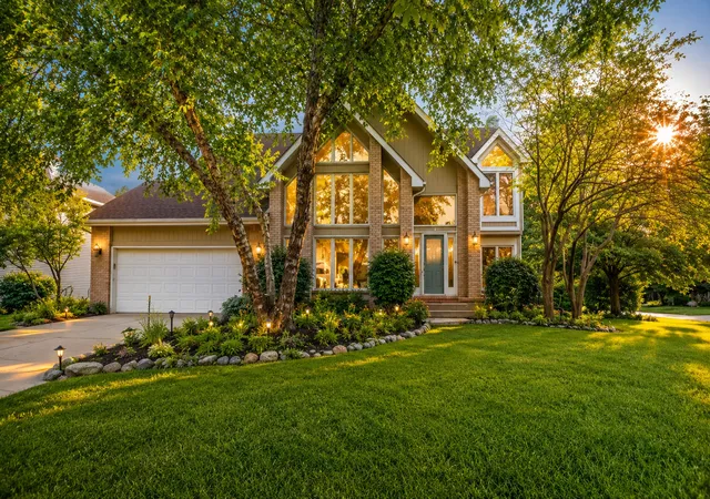 1st image of 954 Black Walnut Dr, Sugar Grove, IL 60554 | MLS# 12715053