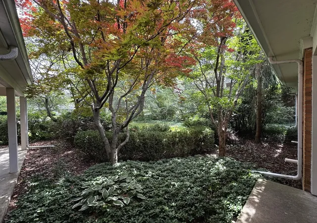 Photo 2 of Single family home for sale at 1709 S Vine St, Urbana, IL 61801 | MLS# 12715096 | Listing updated on 2026-08-23