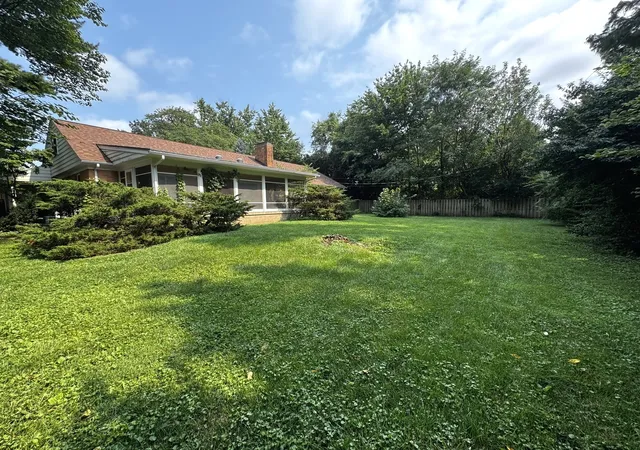 Photo 4 of Single family home for sale at 1709 S Vine St, Urbana, IL 61801 | MLS# 12715096 | Listing updated on 2026-08-23