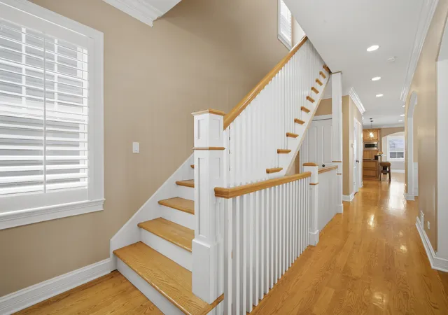 Photo 3 of Single family home for sale at 1308 Edgewood Rd, Lake Forest, IL 60045 | MLS# 12715100 | Listing updated on 2026-09-03