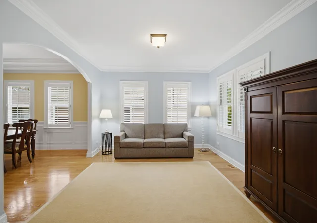 Photo 4 of Single family home for sale at 1308 Edgewood Rd, Lake Forest, IL 60045 | MLS# 12715100 | Listing updated on 2026-09-03