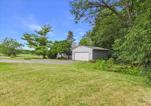 2nd image of 1636 Larchmont Rd, Davis, IL 61019 | MLS# 12715191