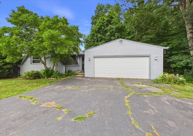 Photo 3 of Sale Pending at 1636 Larchmont Rd, Davis, IL 61019 | MLS# 12715191 | Listing updated on 2026-08-21