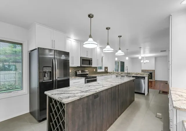 Photo 2 of Single family home for sale at 3501 Roxford Dr, Champaign, IL 61822 | MLS# 12715212 | Listing updated on 2026-10-12
