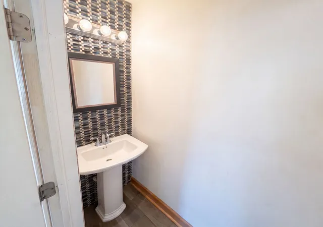 16th image of 619 N 4th Ave, Maywood, IL 60153 | MLS# 12715226