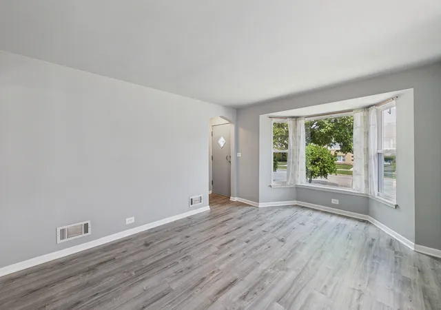 Photo 4 of Single family home for sale at 6103 W 35th Street, Cicero, IL 60804 | MLS# 12715243 | Listing updated on 2026-09-01