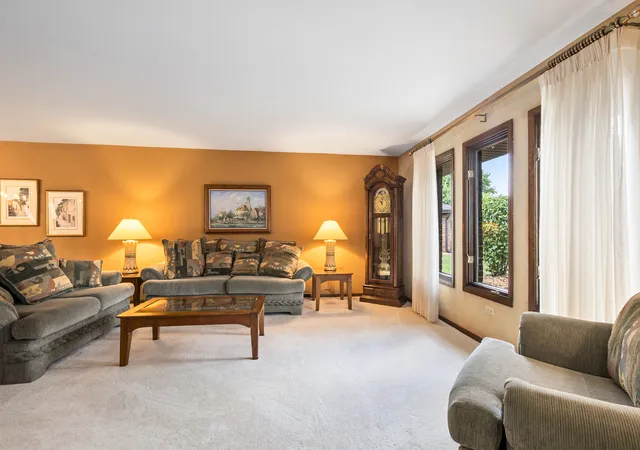 3rd image of 8247 Shipston St, Orland Park, IL 60462 | MLS# 12715260