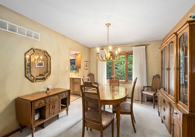 5th image of 8247 Shipston St, Orland Park, IL 60462 | MLS# 12715260