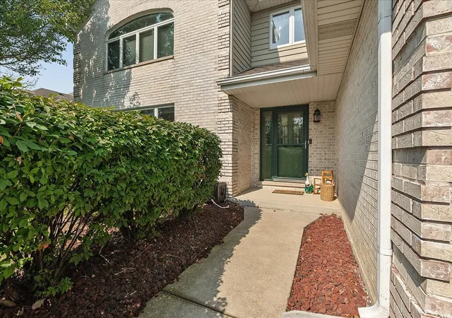 2nd image of 19444 Everett Ln, Mokena, IL 60448 | MLS# 12715308