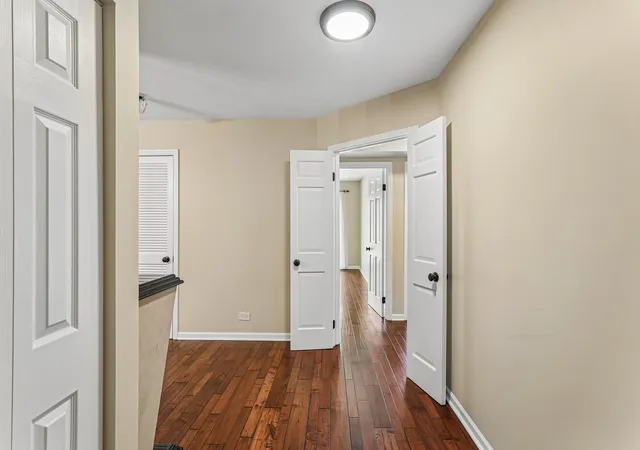 2nd image of 3950 Dundee Rd #203, Northbrook, IL 60062 | MLS# 12715310