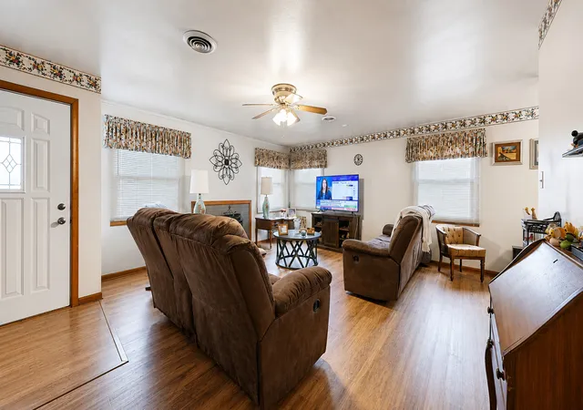 2nd image of 1002 S Mattis Ave, Champaign, IL 61821 | MLS# 12715320