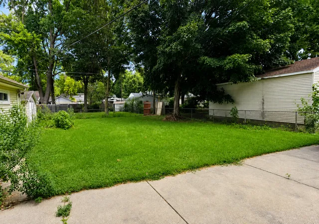 10th image of 1002 S Mattis Ave, Champaign, IL 61821 | MLS# 12715320