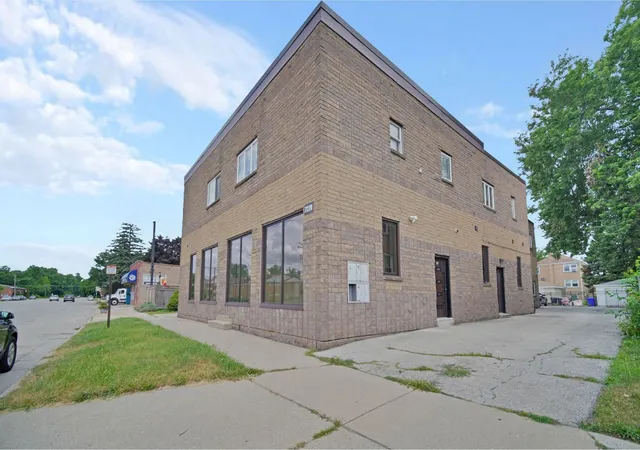 1st image of 7228 39th St #1E, Lyons, IL 60534 | MLS# 12715362