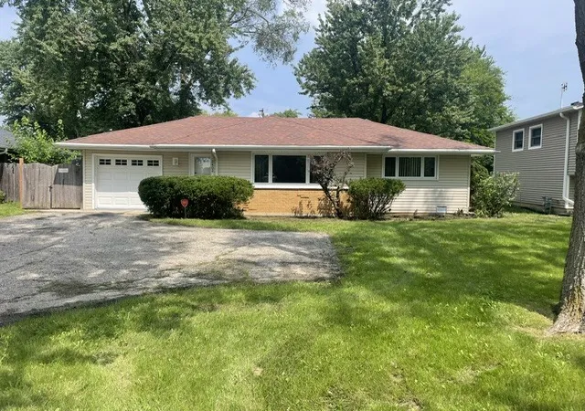 Photo 1 of Sale Pending at 2402 E Grand Ave, Lindenhurst, IL 60046 | MLS# 12715369 | Listing updated on 2026-09-01