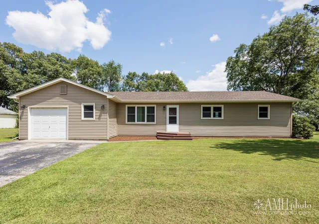 1st image of 1871 S Oaklawn Dr, St. Anne, IL 60964 | MLS# 12715522