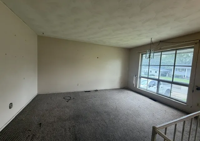 Photo 3 of Sale Pending at 3620 Hummingbird Dr, Decatur, IL 62526 | MLS# 12715562 | Listing updated on 2026-10-04