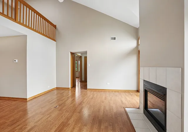 Photo 4 of Condo for sale at 14011 Norwich Ln #303, Orland Park, IL 60467 | MLS# 12715572 | Listing updated on 2026-10-01