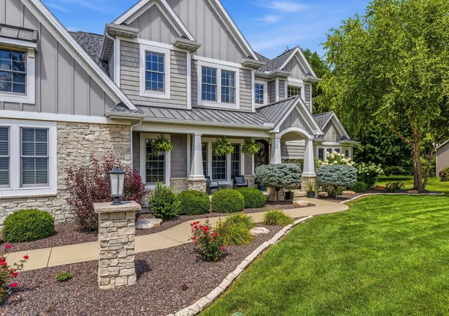 Photo 3 of Sale Pending at 1502 Riverwood Point, Mahomet, IL 61853 | MLS# 12715588 | Listing updated on 2026-09-28