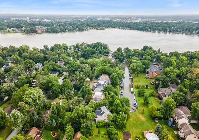 Photo 2 of Single family home for sale at 19449 W Forest Ln, Mundelein, IL 60060 | MLS# 12715589 | Listing updated on 2026-08-31