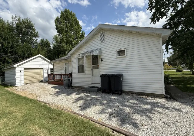 20th image of 506 N Indiana Ave, Salem, IL 62881 | MLS# 12715613