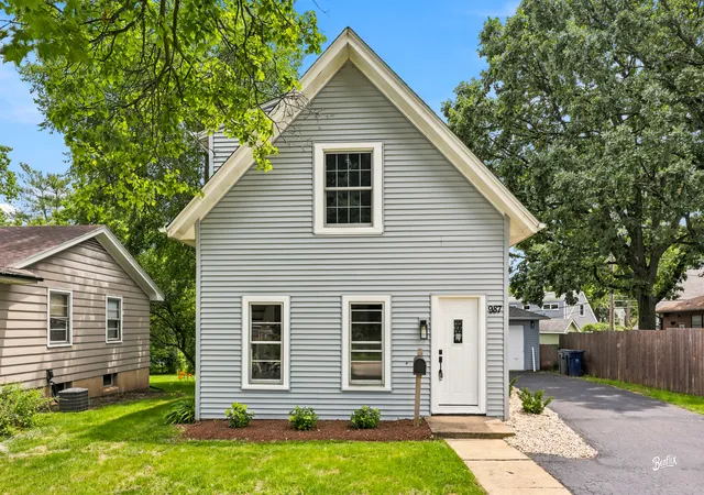 1st image of 987 South St, Elgin, IL 60123 | MLS# 12715630