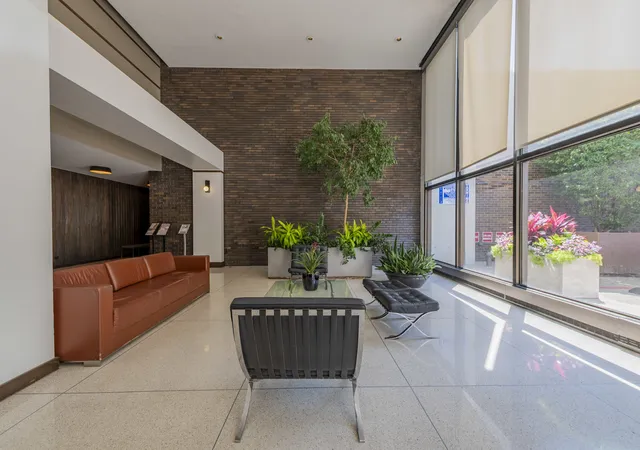 2nd image of 5455 N Sheridan Rd, Chicago, IL 60640