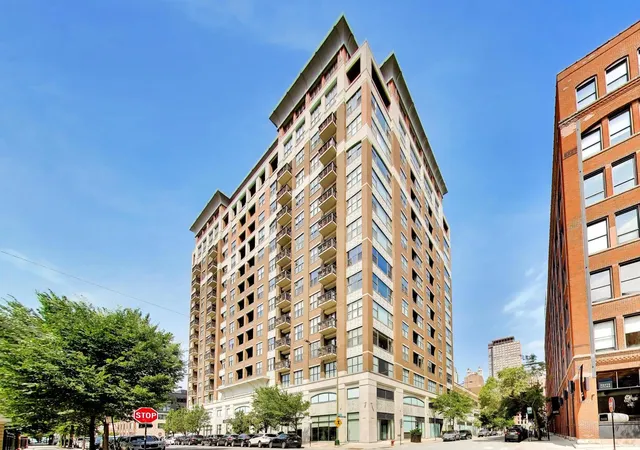 2nd image of 849 N Franklin St #1009, Chicago, IL 60610 | MLS# 12715782