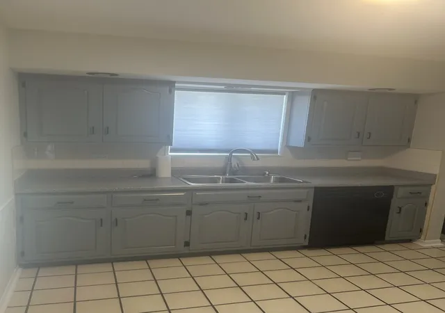 3rd image of 1322 Greenbay Ave, Calumet City, IL 60409 | MLS# 12715790