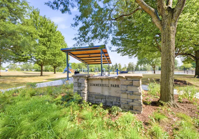 37th image of 1320 Burns Dr, Elgin, IL 60120 | MLS# 12715910