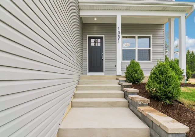 Photo 3 of Single family home for sale at 1081 Northwestern Ave, Gurnee, IL 60031 | MLS# 12715917 | Listing updated on 2026-08-19