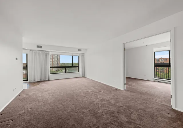 3rd image of 701 Forum Sq #510, Glenview, IL 60025 | MLS# 12715940