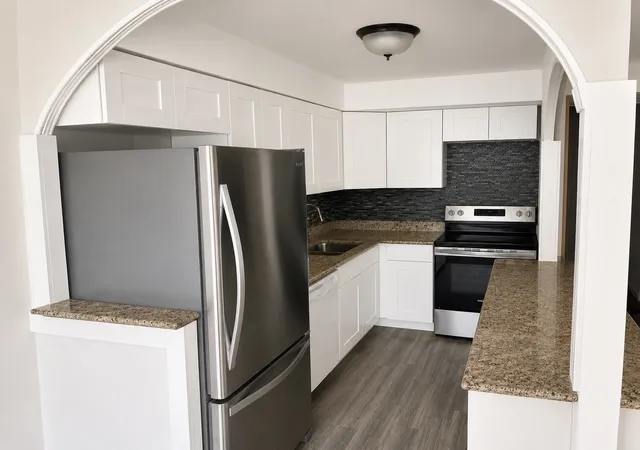 3rd image of 6118 N Sheridan Rd #501, Chicago, IL 60660 | MLS# 12715990