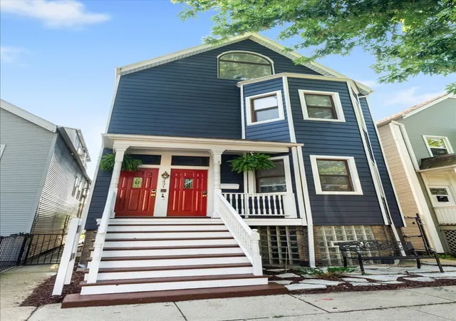 Photo 1 of Sale Pending at 3431 N Paulina St, Chicago, IL 60657 | MLS# 12716023 | Listing updated on 2026-08-20
