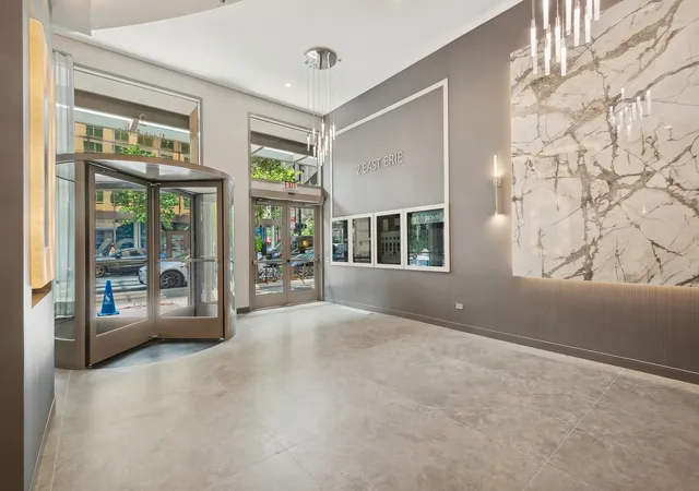 2nd image of 2 E Erie St #3401, Chicago, IL 60611 | MLS# 12716050