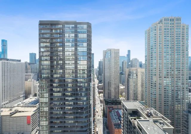 2nd image of 2 E Erie St, Chicago, IL 60611