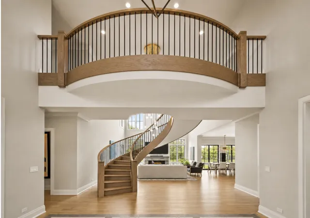 Photo 4 of Single family home for sale at 1594 Portage Run, Glenview, IL 60026 | MLS# 12716084 | Listing updated on 2026-08-25