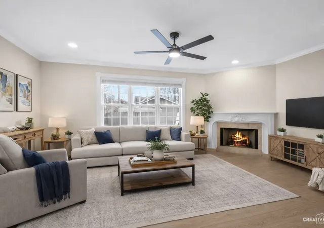 3rd image of 325-327 N Loomis St, Naperville, IL 60540 | MLS# 12716089