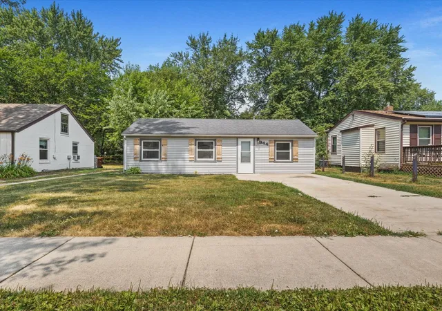 2nd image of 944 Kingsley Dr, Machesney Park, IL 61115 | MLS# 12716133