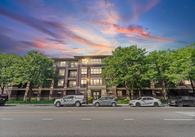 Photo 1 of Condo for sale at 6436 Roosevelt Rd #410, Oak Park, IL 60304 | MLS# 12716163 | Listing updated on 2026-09-29