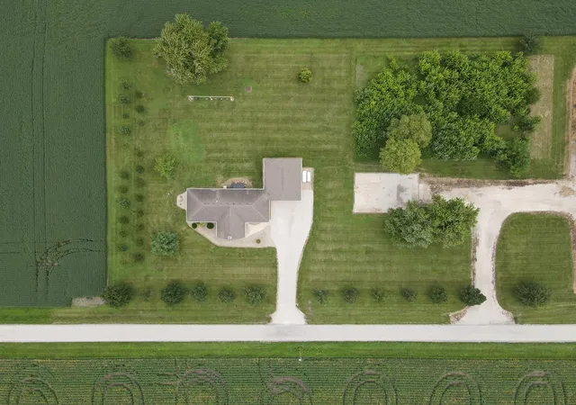 Photo 53 of Single family home for sale at 40 E 950 North Rd, Cerro Gordo, IL 61818 | MLS# 12716276 | Listing updated on 2026-08-19