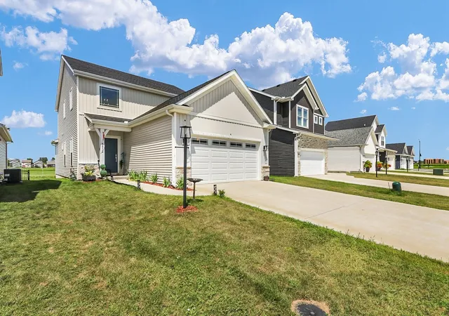 5th image of 4512 Legends Dr, Champaign, IL 61822 | MLS# 12716397