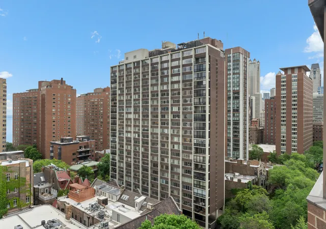 2nd image of 1410 N State St, Chicago, IL 60610