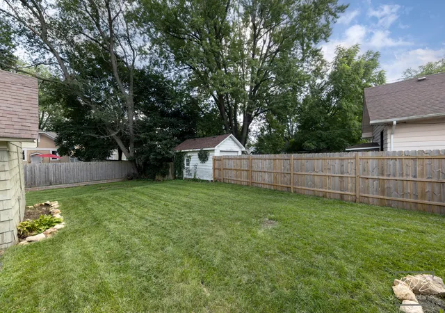 26th image of 638 S Spencer St, Aurora, IL 60505 | MLS# 12716477