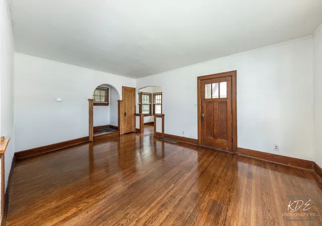 3rd image of 638 S Spencer St, Aurora, IL 60505 | MLS# 12716477