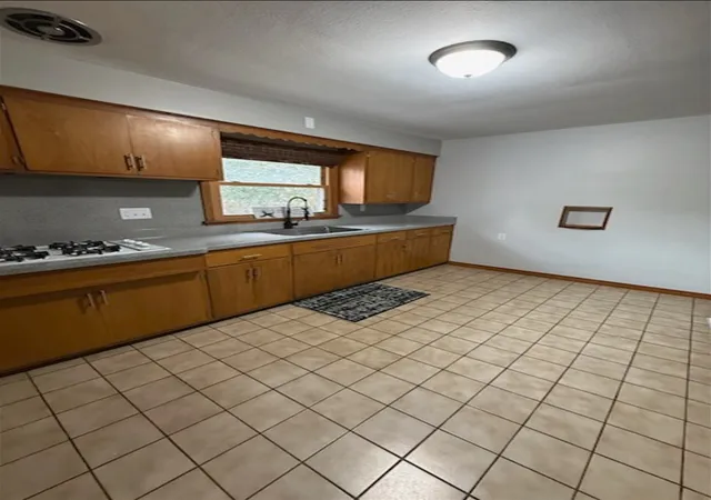 Photo 4 of Single family home for sale at 2108 23rd Street, Rockford, IL 61108 | MLS# 12716523 | Listing updated on 2026-08-20